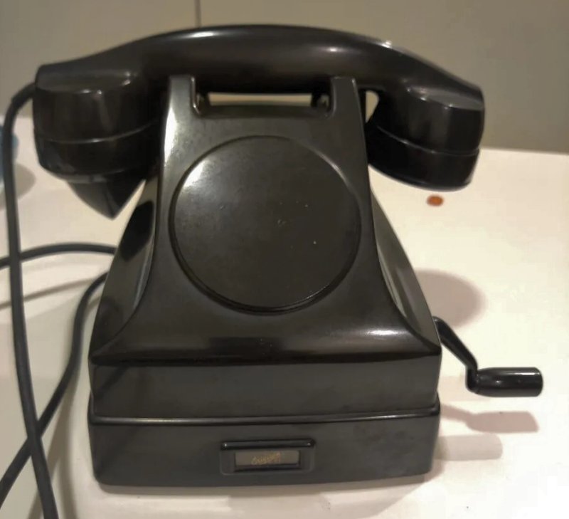 n1073a.jpg (8484 bytes)