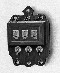 768.jpg (11731 bytes)